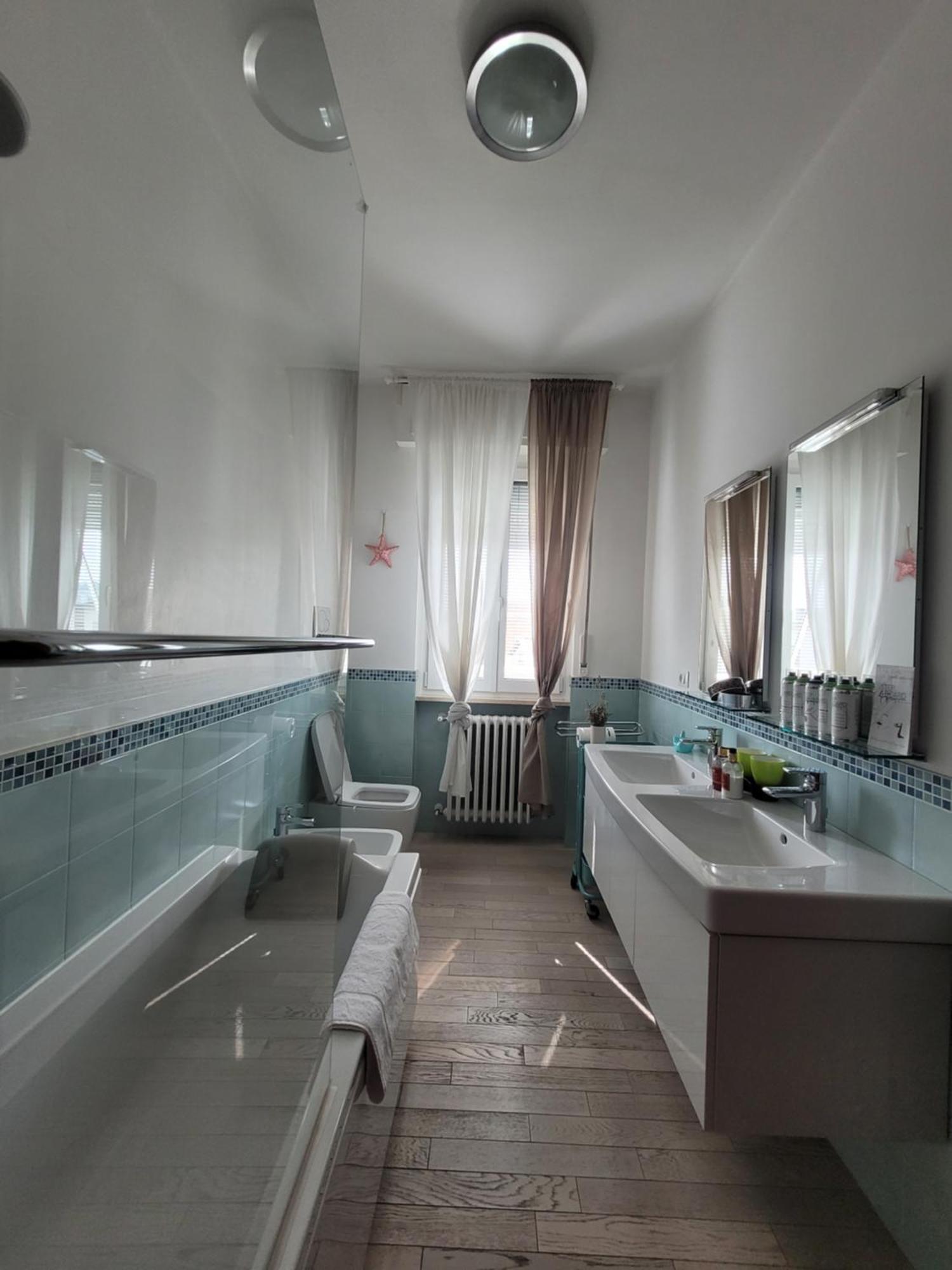 Garda Best Living Apartment Desenzano del Garda Exterior foto